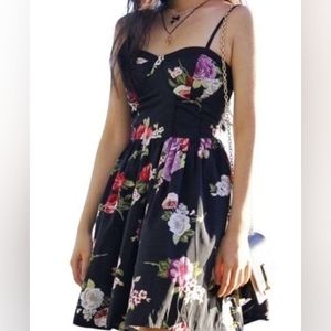 Band of Gypsies - M - black floral mini sundress